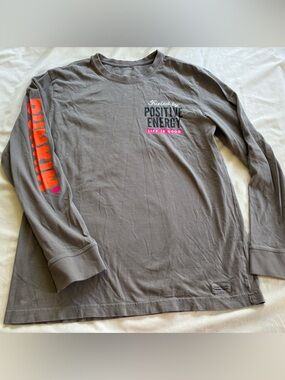 Life Is Good Women’s Medium Crusher Shirt Fueled by Positive Energy, Dunkin'
